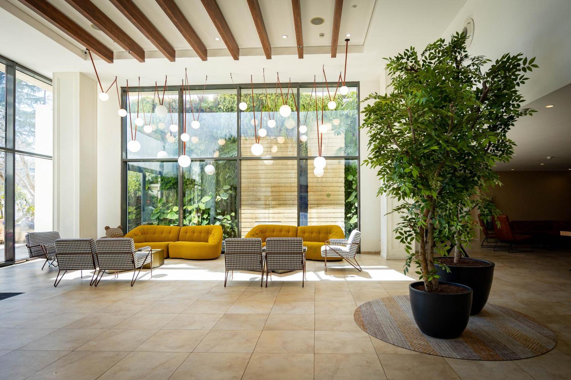 C Hotel Neve Ilan Exterior photo