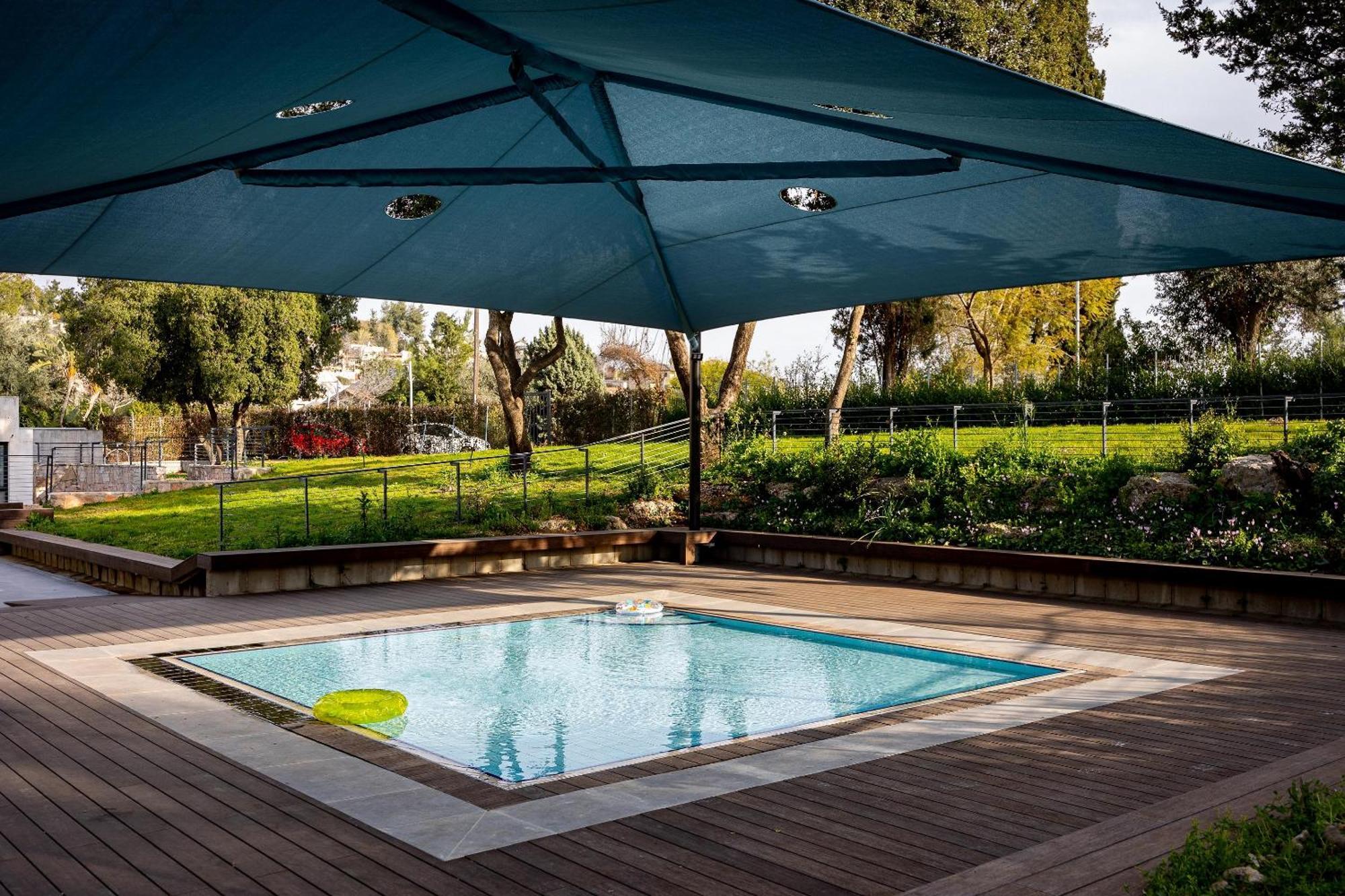 C Hotel Neve Ilan Exterior photo